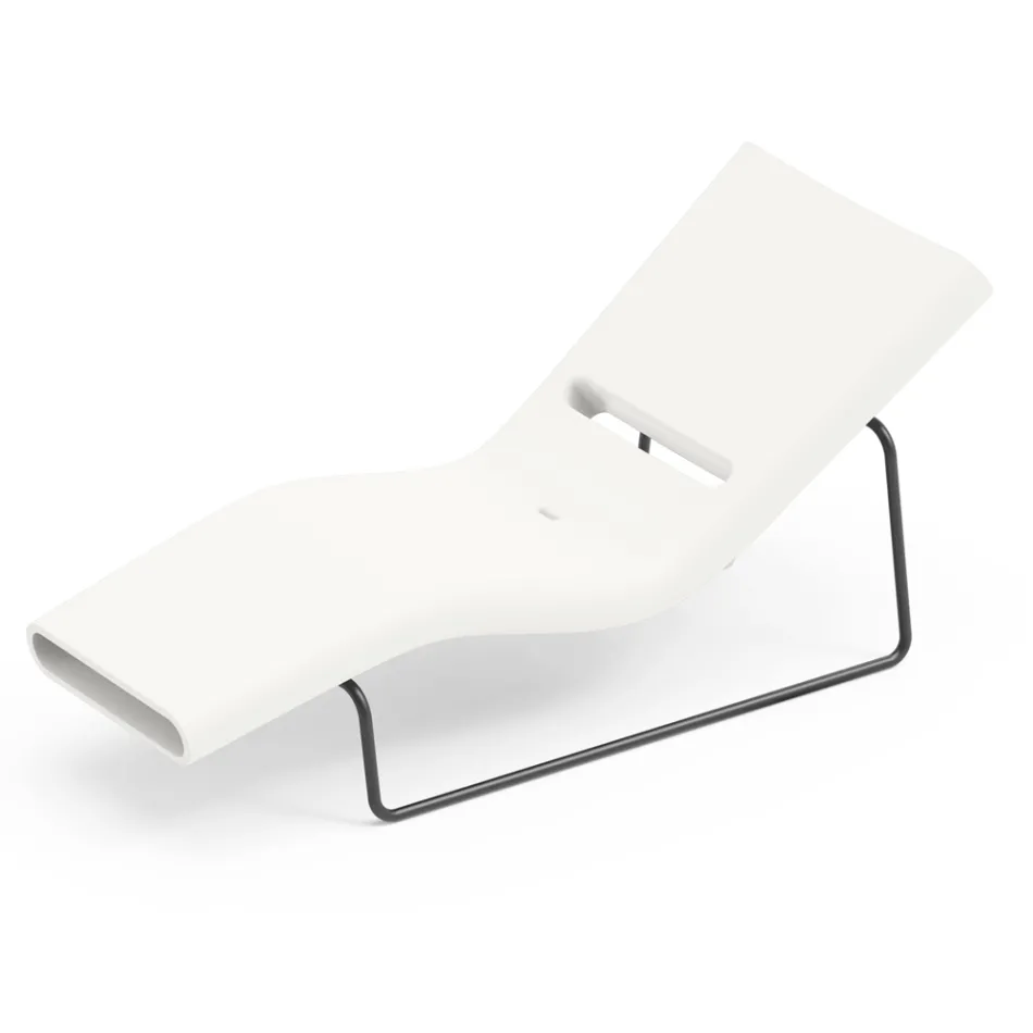 Chaise longue de jardin en polyéthylène de différentes couleurs avec support métallique - Bollo Viadurini