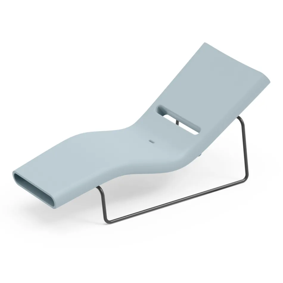Chaise longue de jardin en polyéthylène de différentes couleurs avec support en métal - Bollo Viadurini
