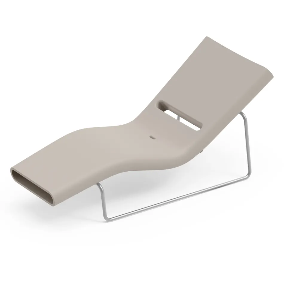 Chaise longue de jardin en polyéthylène de différentes couleurs avec support métallique - Bollo Viadurini