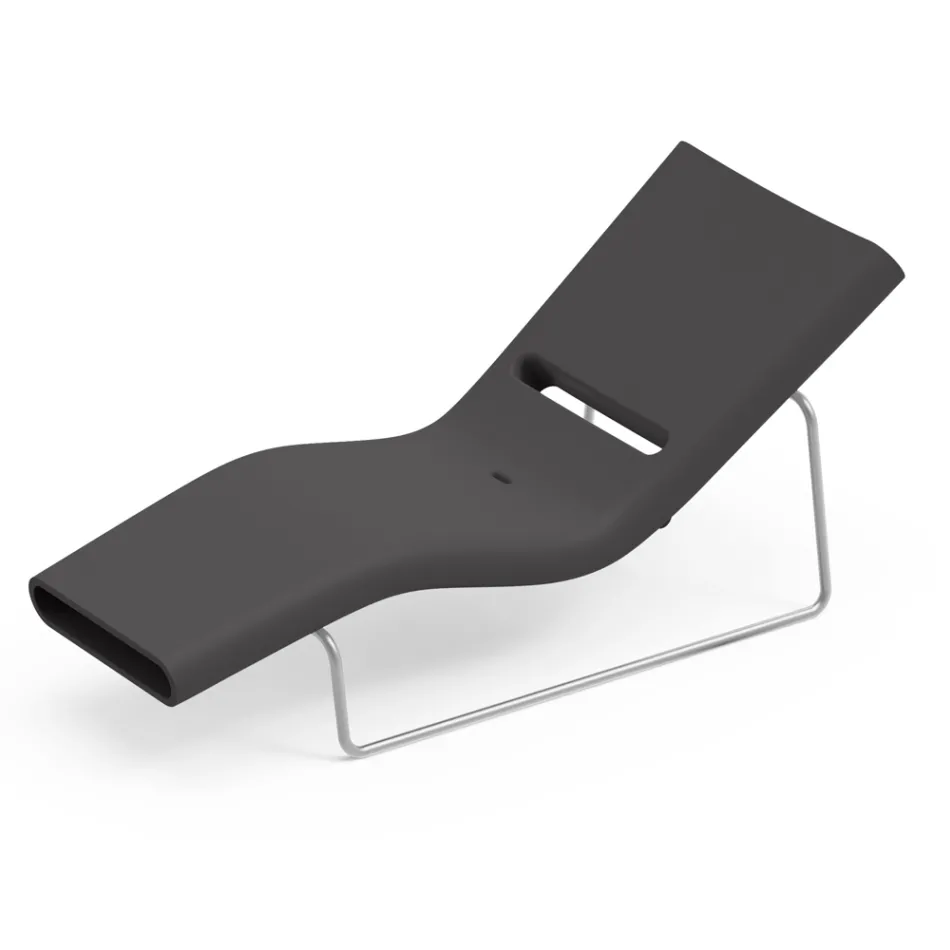 Chaise longue de jardin en polyéthylène de différentes couleurs avec support en métal - Bollo Viadurini