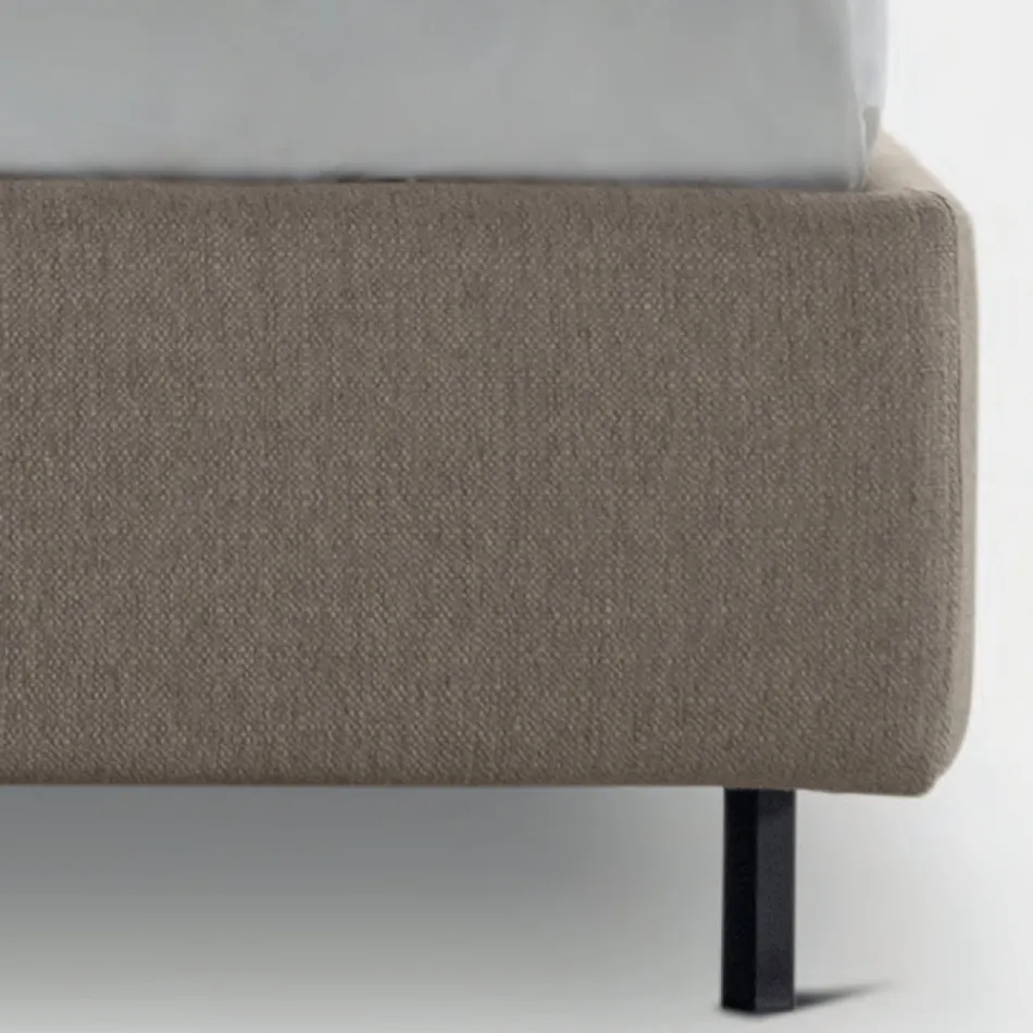 Lit Double 160x190 avec Lignes Courbes et Boutons Fabriqué en Italie - Oriente Viadurini