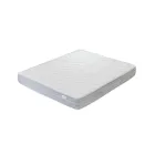 Lit double avec pied de lit assorti, matelas et 2 tables de chevet - Nebbia Viadurini