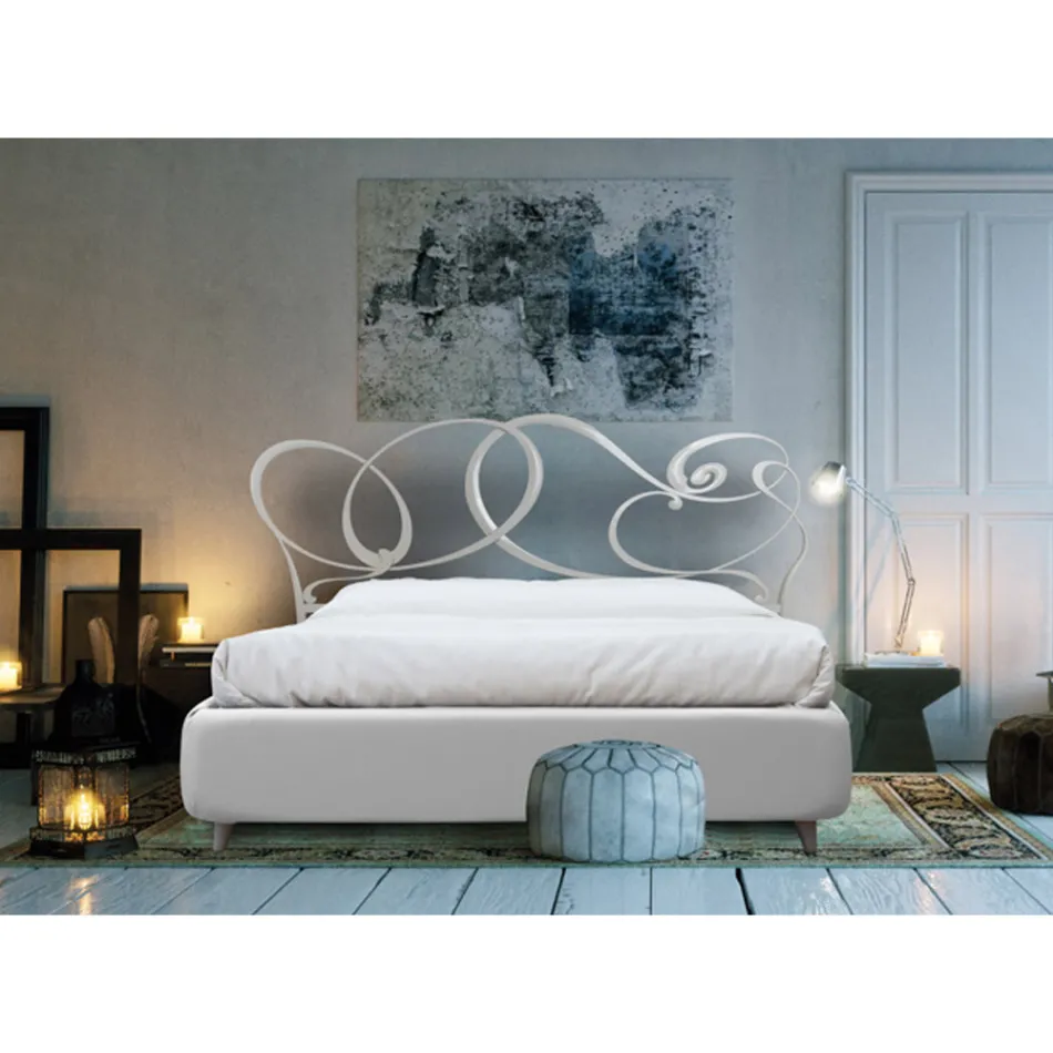 Lit double avec tête de lit en fer et cadre de lit rembourré Made in Italy - Kenzo Viadurini