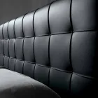 Lit double design avec tête de lit rembourrée Leilo, 160x200 cm Viadurini