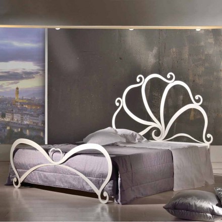 concevoir lit double en fer avec des décorations en cristal Eden Viadurini