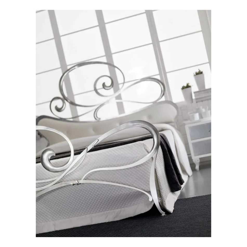 Lit double en fer avec pied de lit coordonné Made in Italy - Laser Viadurini