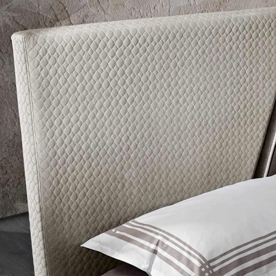Lit double rembourré moderne au design matelassé ou lisse - Aftamo Viadurini