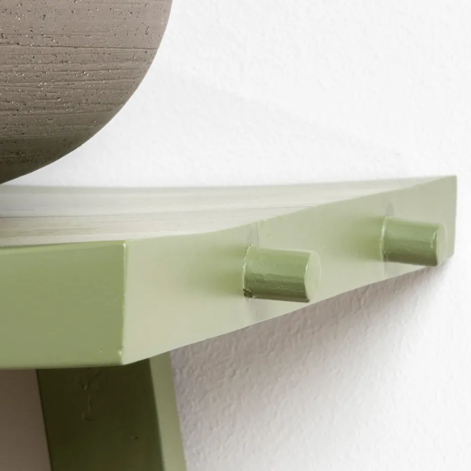 Meuble de salle de bain autoportant avec finition en teck et grande étagère verte - Raomi Viadurini