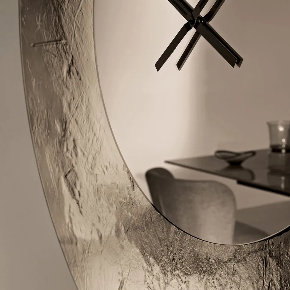 Cinzia - Horloge murale en verre fusionné argenté à dos martelé, fabriquée en Italie Viadurini