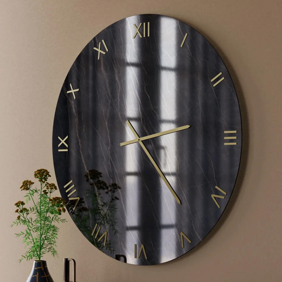 Horloge murale en verre effet marbre noir et or avec aiguilles en laiton - Cortex Viadurini
