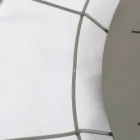 Horloge murale moderne Adalgiso en acier coloré, fabriquée en Italie Viadurini