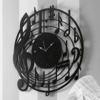 Horloge murale noire ronde de design moderne en bois décoré - Musique Viadurini