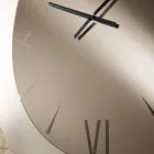 Horloge ronde en verre miroir avec chiffres gravés au laser - Clelia Viadurini