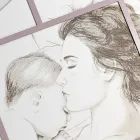 Panneau gravé au laser avec femme et enfant fabriqué en Italie - Harald Viadurini