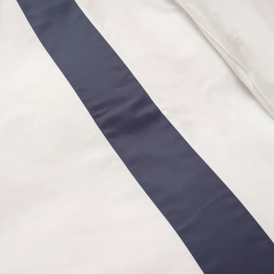 Parure de lit 100 % coton et 10 % satin de coton avec 1 taie d'oreiller - Détail Viadurini