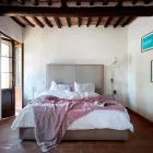 Lampadaire de salon en métal blanc ou noir mat avec étagères - Butler Viadurini