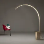 Lampadaire moderne avec lumière LED dimmable en métal peint - Picea Viadurini