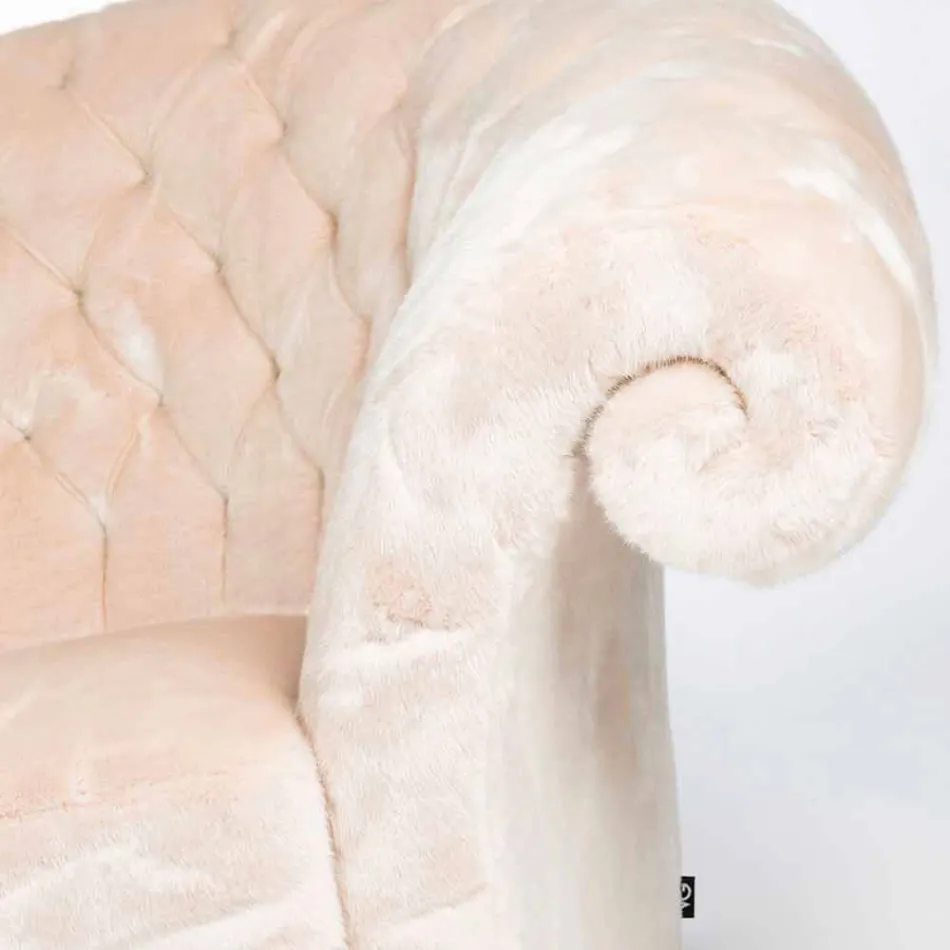 Fauteuil usiné matelassée en fausse fourrure Balma Viadurini