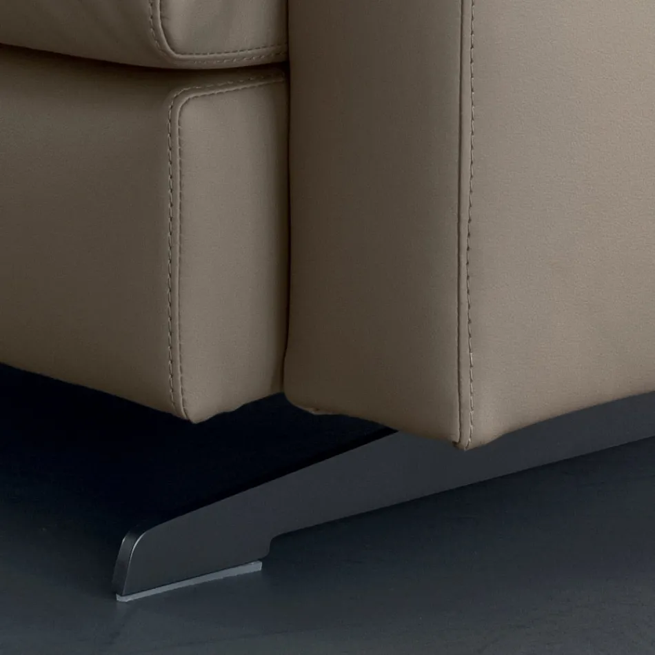 Fauteuil avec coussin d'assise rembourré en plumes et polyester fabriqué en Italie - Malizioso Viadurini