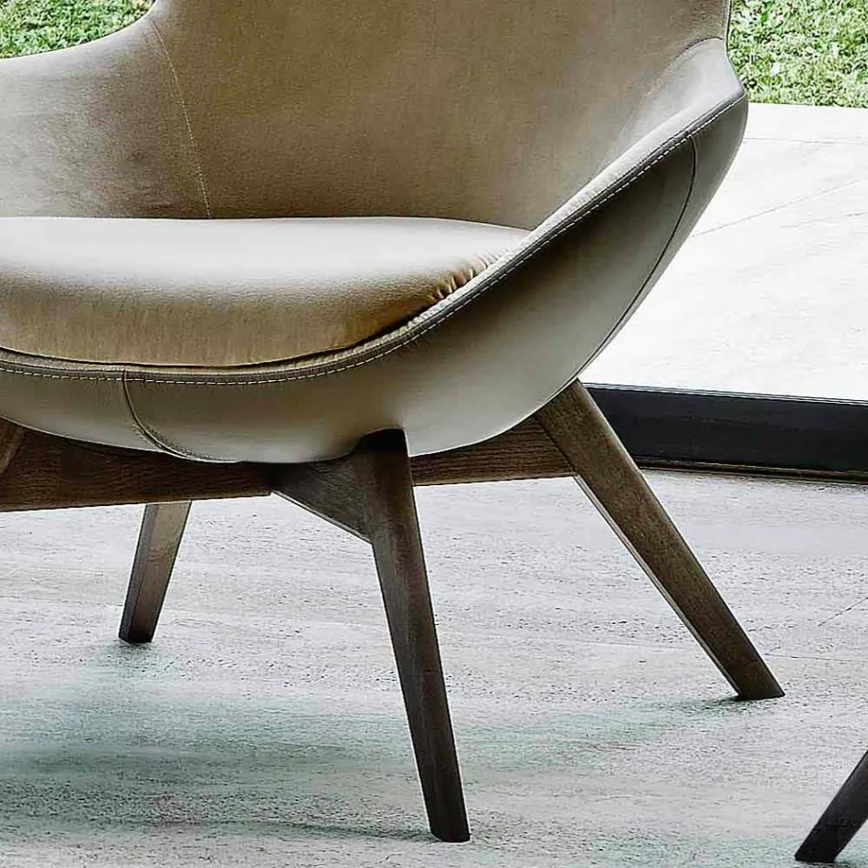 Fauteuil de salon en cuir et tissu avec base en bois Made in Italy - Ama Viadurini
