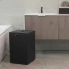 Panier à linge en cuir à base carrée David, fabriqué en Italie Viadurini