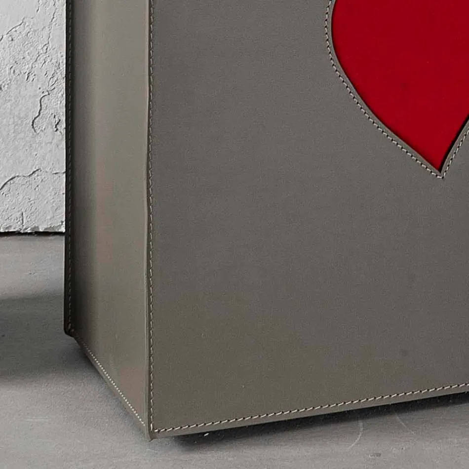 Panier à linge contemporain en cuir fabriqué en Italie Adele, insert en cœur Viadurini