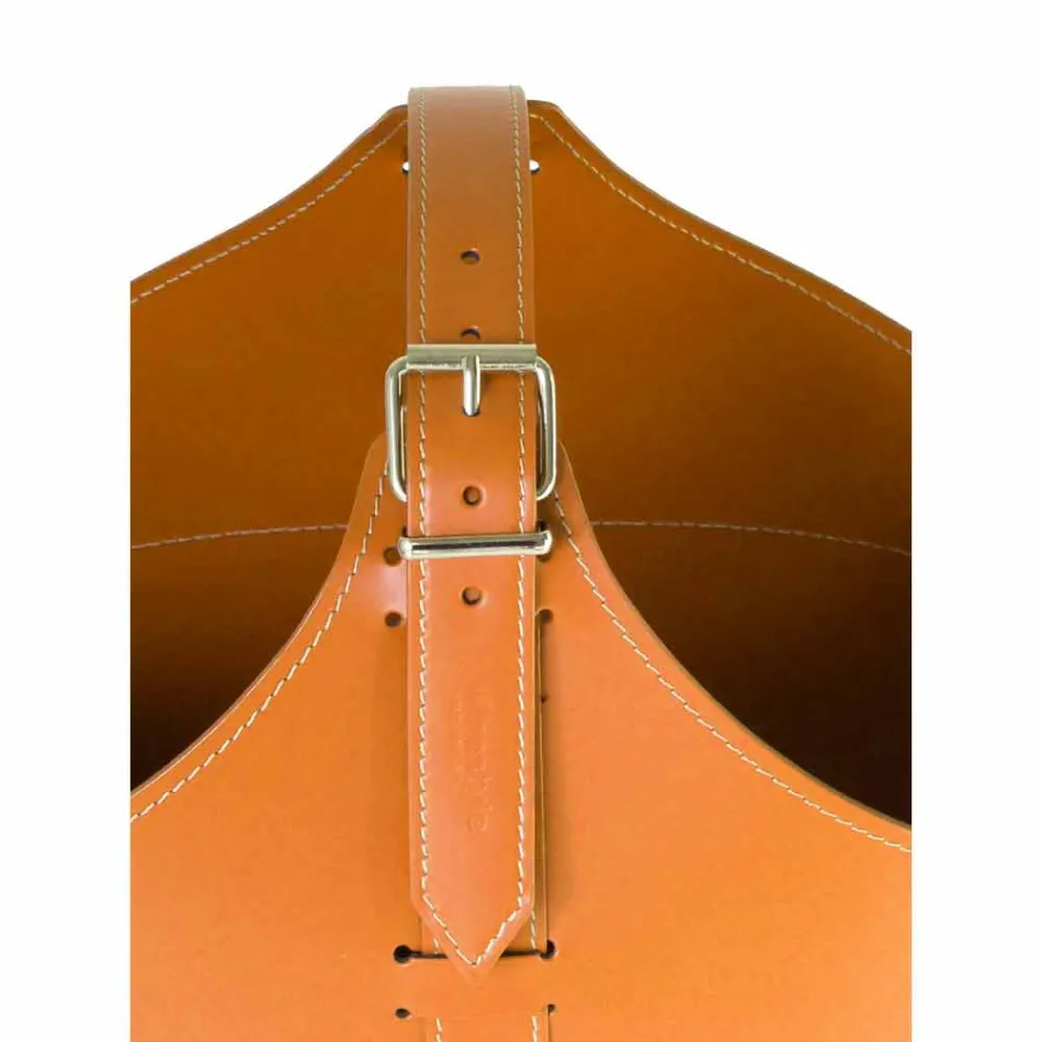 Portalegna de l'intérieur avec roue en cuir régénéré moderne Fabia Viadurini