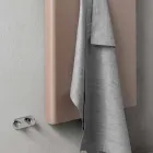 Le radiateur en acier hydraulique de conception moderne 6 mesure jusqu'à 1220 W - Masque Viadurini