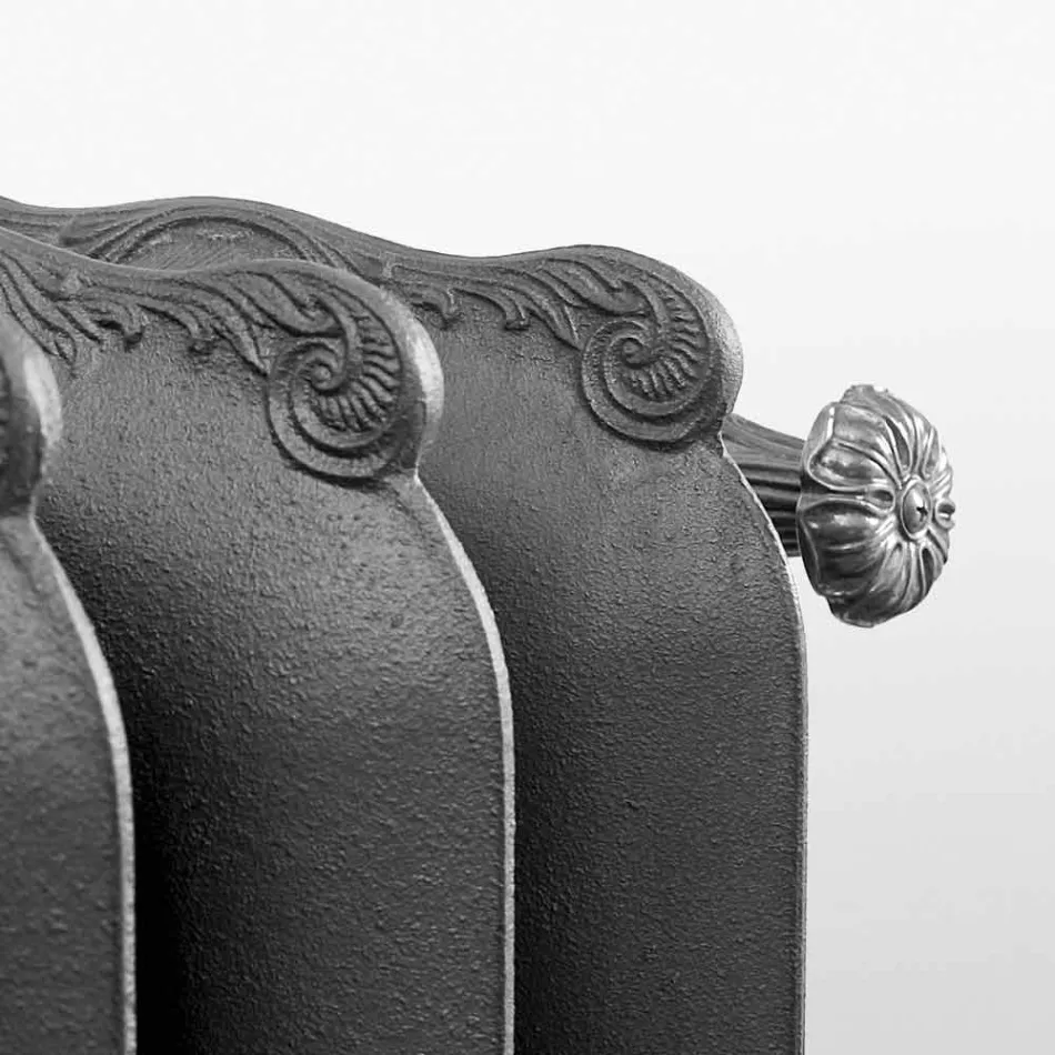 Radiateur hydraulique rétro fonte en 3 colonnes par Tiffany Scirocco H Viadurini