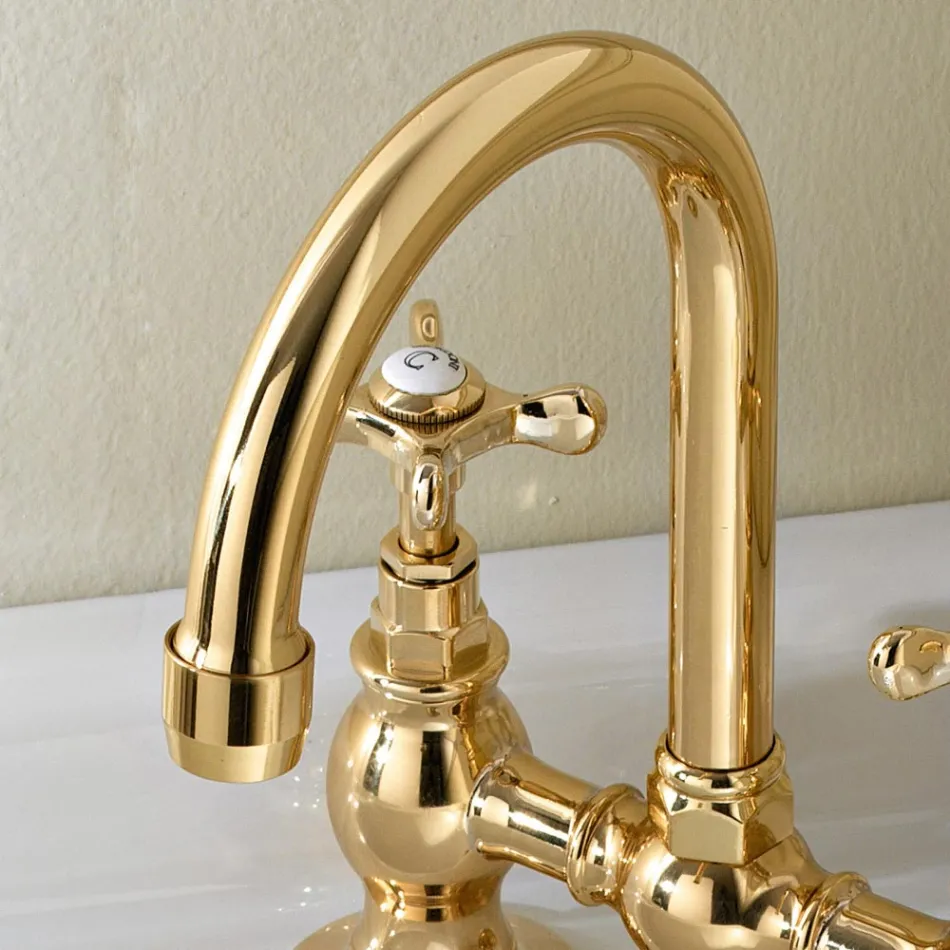 Robinet à pont classique en laiton fabriqué à la main pour évier - Fioretta Viadurini