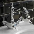 Robinet de bidet monotrou classique avec leviers en laiton fabriqués à la main - Noriana Viadurini