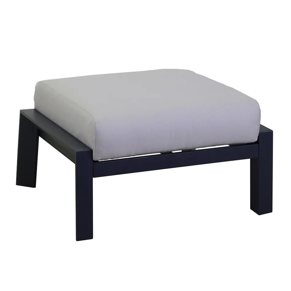 Salon composé d'un canapé, d'une table basse et de fauteuils avec repose-pieds - Tableau d'affichage Viadurini