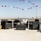 Séjour avec 1 canapé, 2 fauteuils et 1 table basse avec coussins d'assise - Machine Viadurini