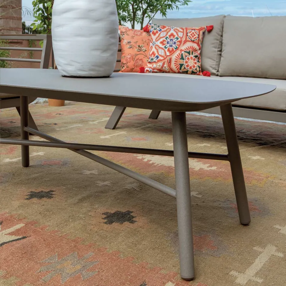 Salon d'extérieur comprenant 1 canapé 3 places, 2 fauteuils et 1 table basse - Righello Viadurini