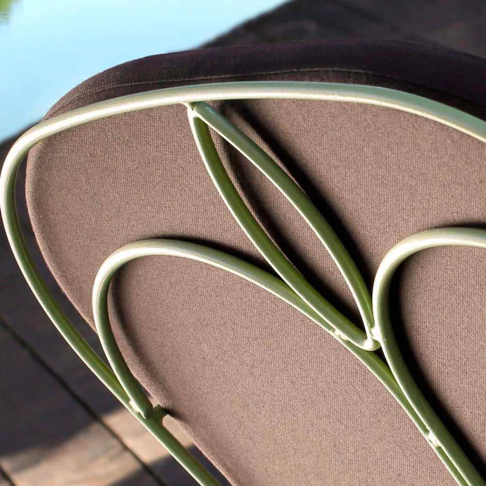 Salon d'extérieur avec structure en fer fait main Made in Italy - Melinda Viadurini