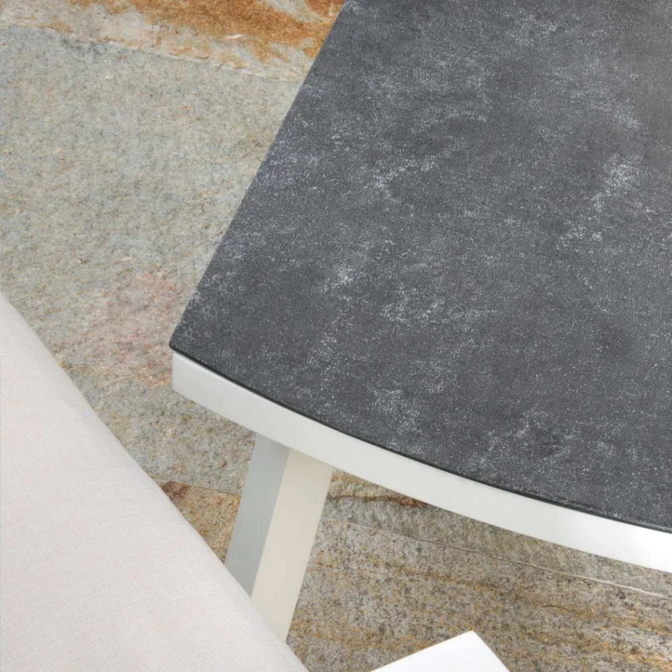 Salon d'extérieur en aluminium blanc et coussins crème - Relaz Viadurini