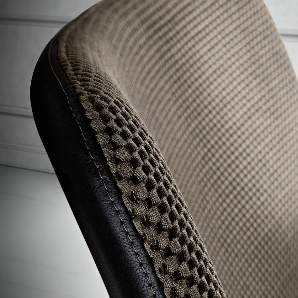 Chaise avec repose-pieds en tissu Vulcano et pieds en métal fabriquée en Italie - Amane Viadurini