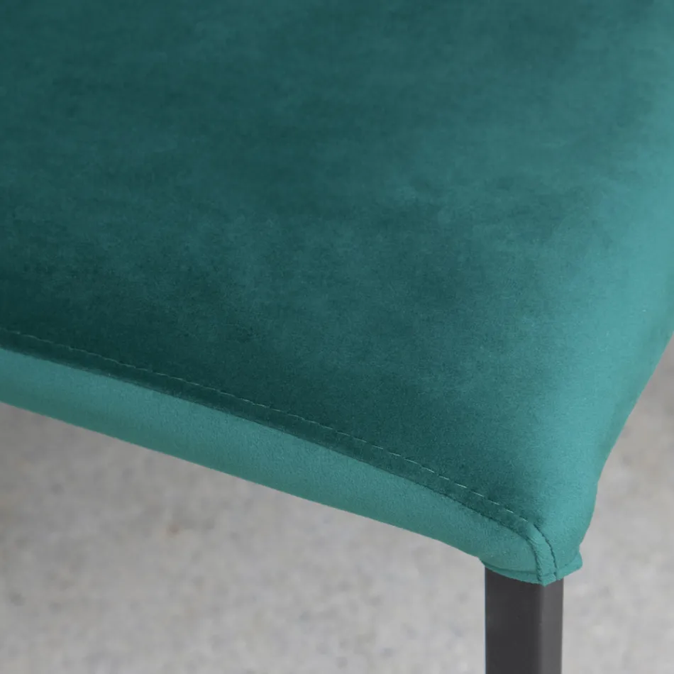 Chaise de cuisine avec pieds en métal et assise en velours, 4 pièces - Darvina Viadurini