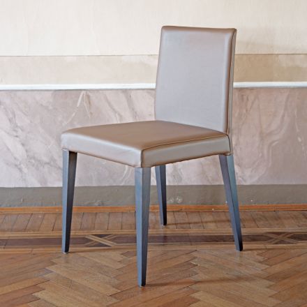 Chaise de cuisine rembourrée en cuir avec structure en frêne fabriquée en Italie - Sunny Viadurini
