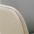 Chaise de salle à manger avec accoudoirs en cuir couleur glace Made in Italy - Lyanne Viadurini