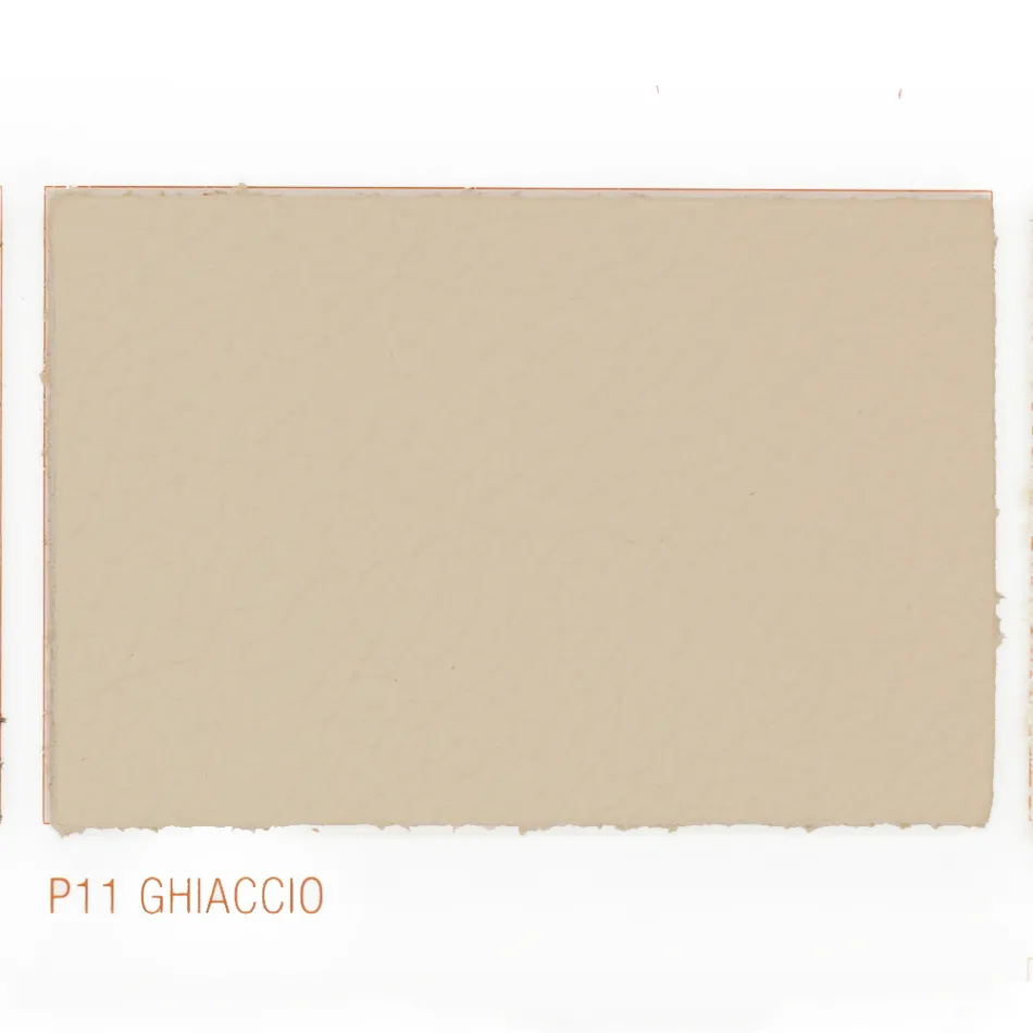 Chaise de salle à manger avec accoudoirs en cuir couleur glace Made in Italy - Lyanne Viadurini