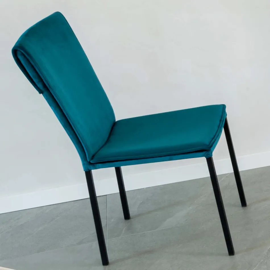 Chaise de salon en velours antitache et structure noire - Haroon Viadurini