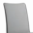 Chaise de salon rembourrée et pieds laqués fabriquée en Italie - Catania Viadurini