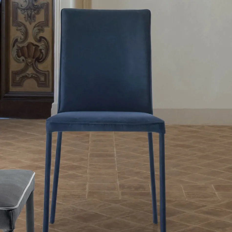 Chaise de salon rembourrée et pieds laqués fabriquée en Italie - Catania Viadurini