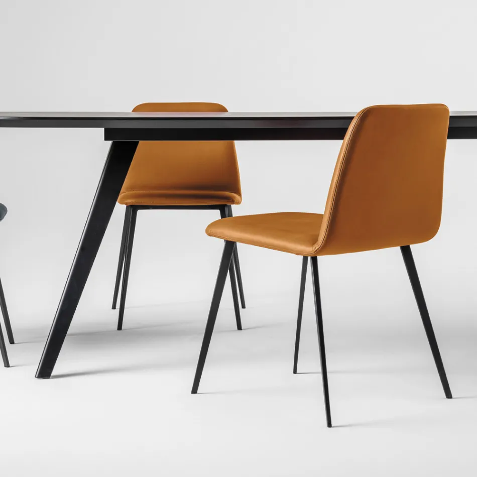 Chaise de luxe en cuir avec pieds en métal fabriquée en Italie, 2 pièces - Molde Viadurini