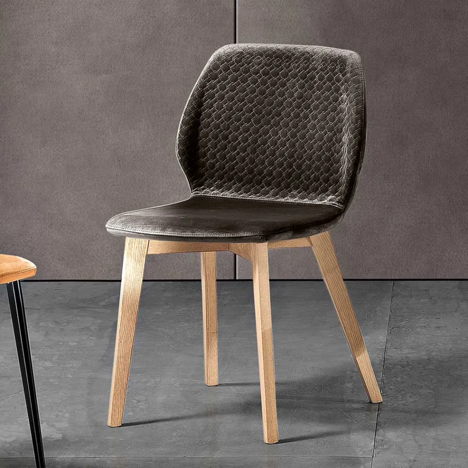 Chaise moderne au design élégant en velours matelassé et bois - Scarat Viadurini