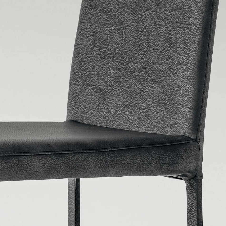 Chaise de salle à manger en simili cuir fabriquée en Italie, 2 pièces - Mawi Viadurini