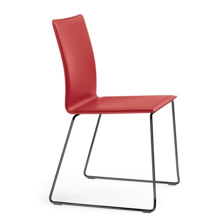 Chaise en cuir rouge et pieds en acier noir fabriquée en Italie - Stella Viadurini