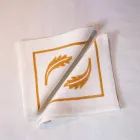 Service de petit déjeuner en lin avec pièce unique fabriquée à la main - Marques Viadurini