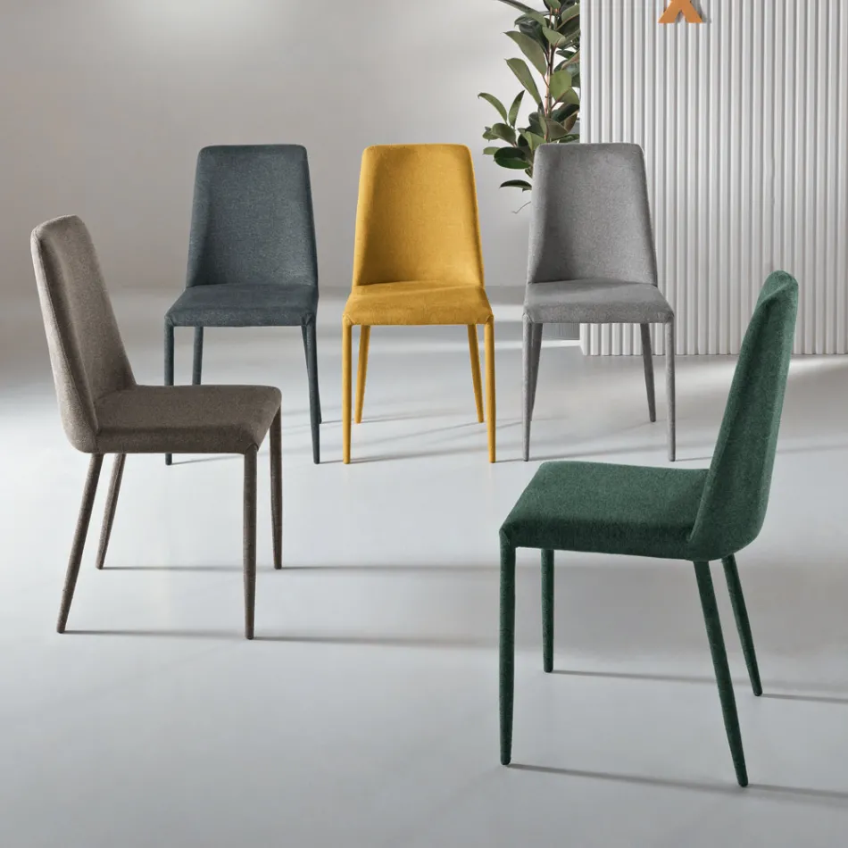 Ensemble de 4 chaises rembourrées en tissu coloré et structure rembourrée - Luciana Viadurini